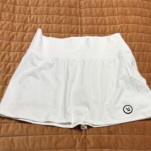 Vuori Women's White Volly Skirt